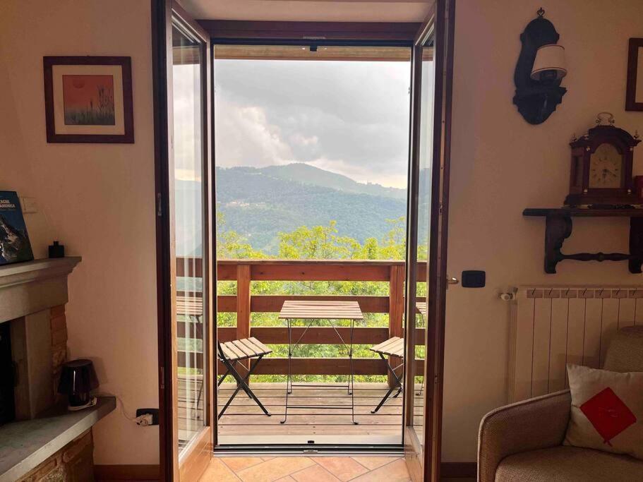 Ferienwohnung Mangia, Leggi, Dormi Costa di Serina Exterior foto